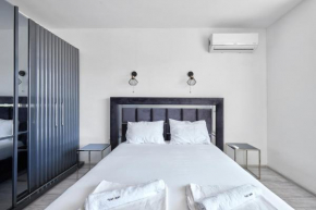 Sunny Seaside Retreat: 2BD Apartment in Nesebar